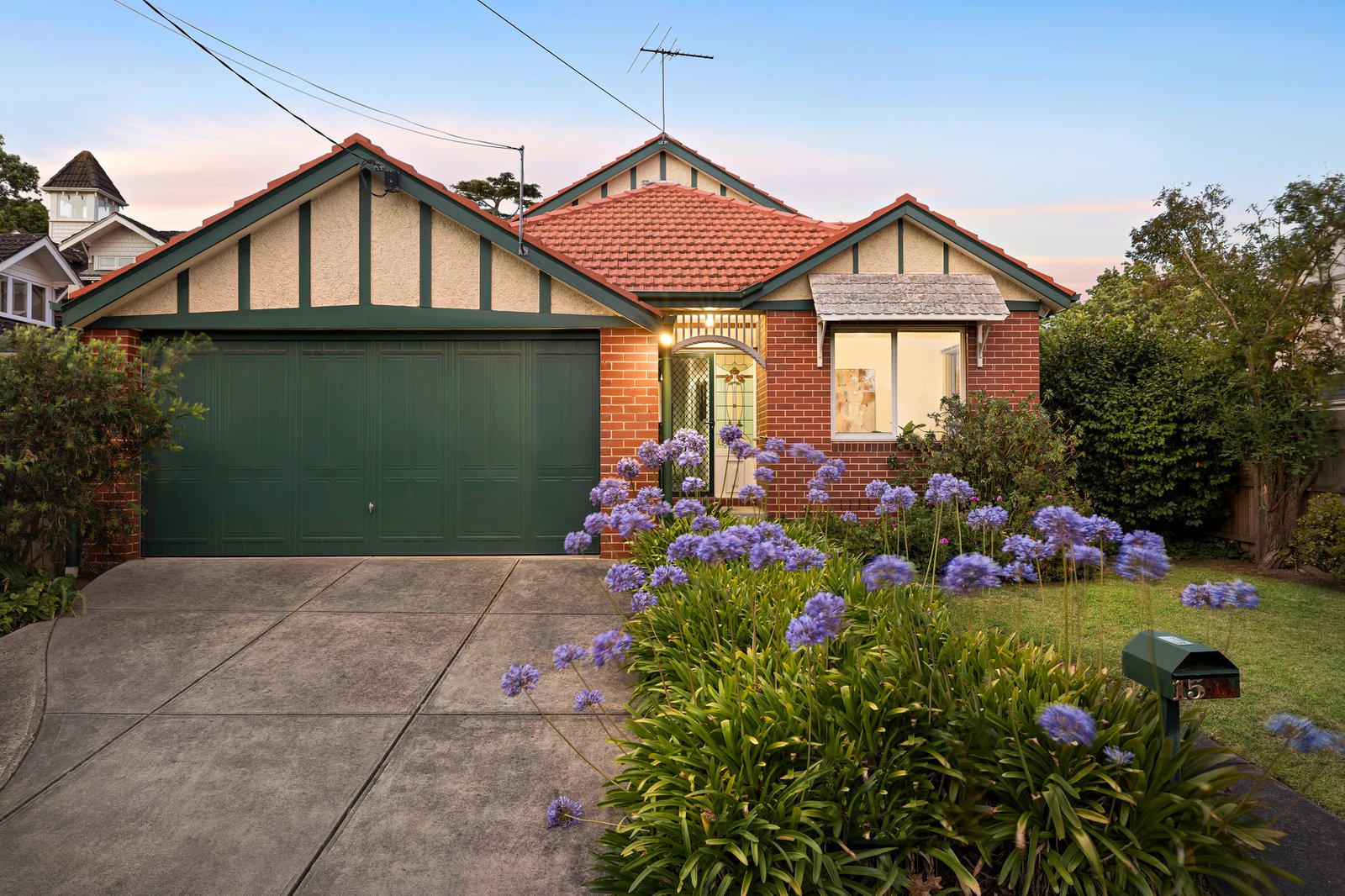 15 Dorrington Avenue, Glen Iris, 3146