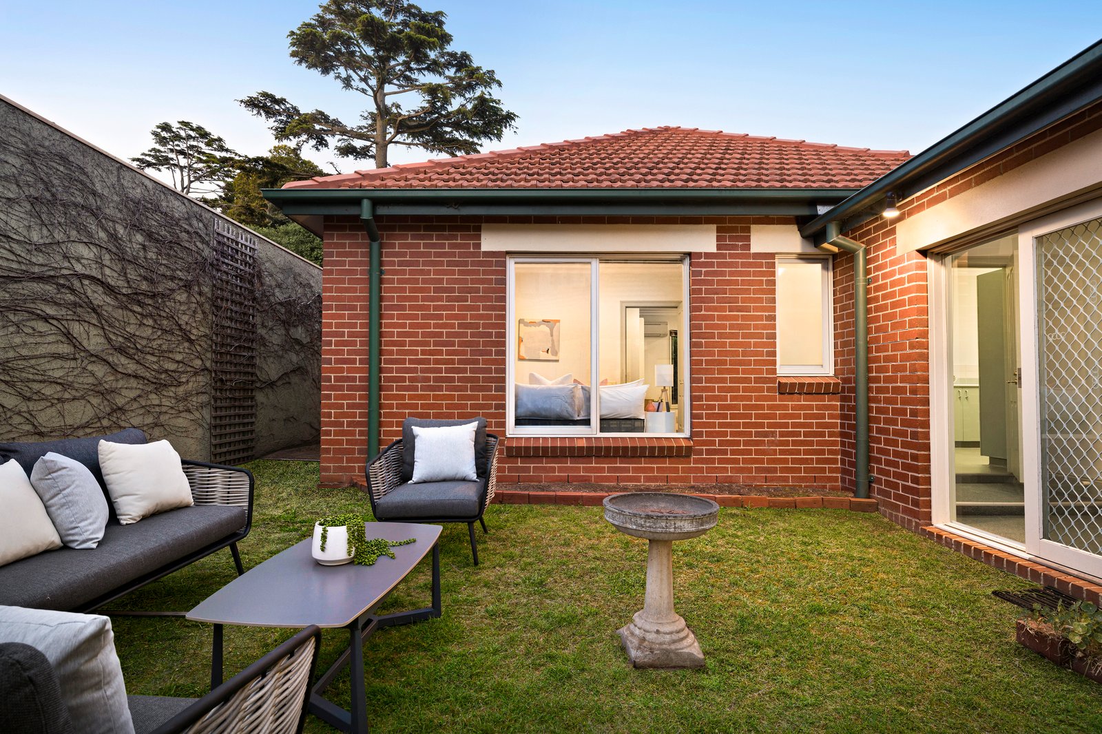 15 Dorrington Avenue, Glen Iris, 3146