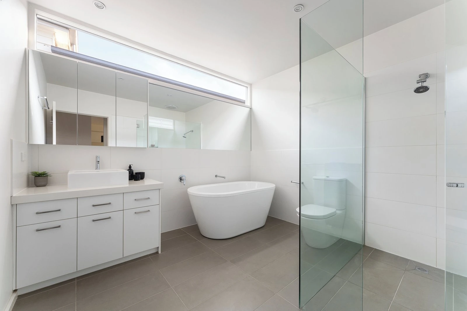 15 Highbury Grove, Kew, 3101