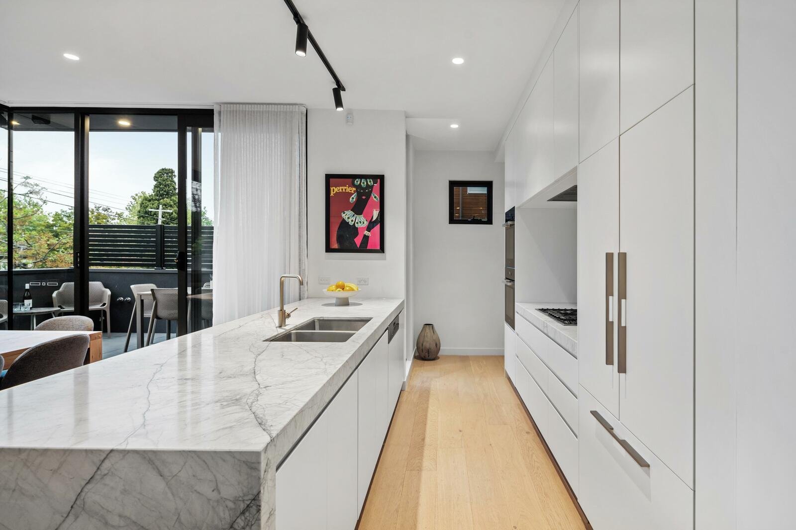 1/597 Burke Road, Camberwell, 3124