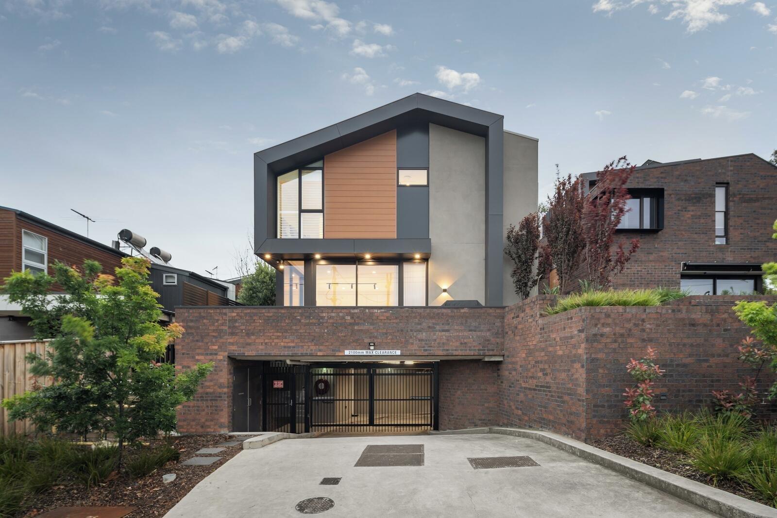 1/597 Burke Road, Camberwell, 3124
