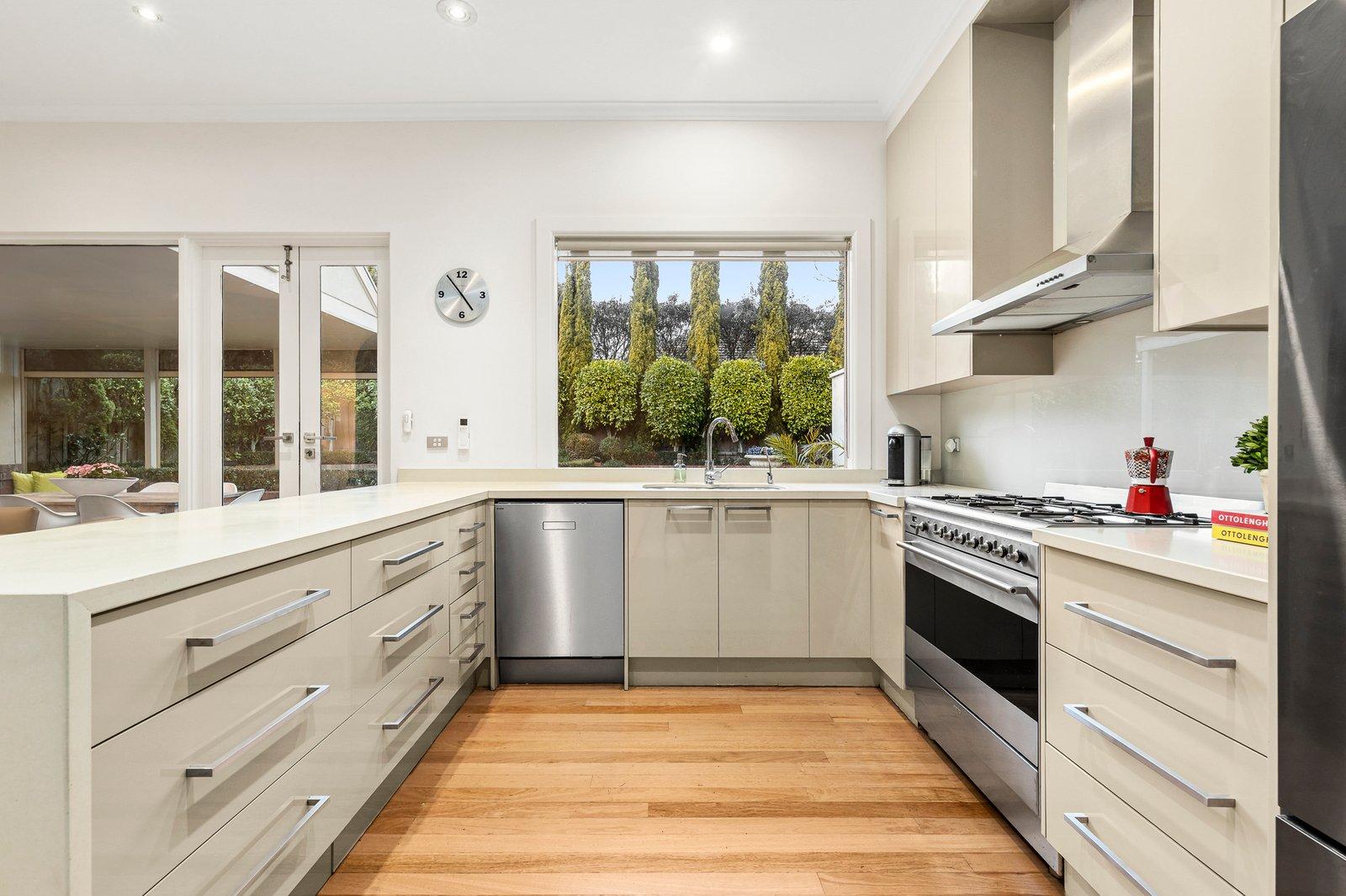 16 Bulleen Road, Balwyn North, 3104