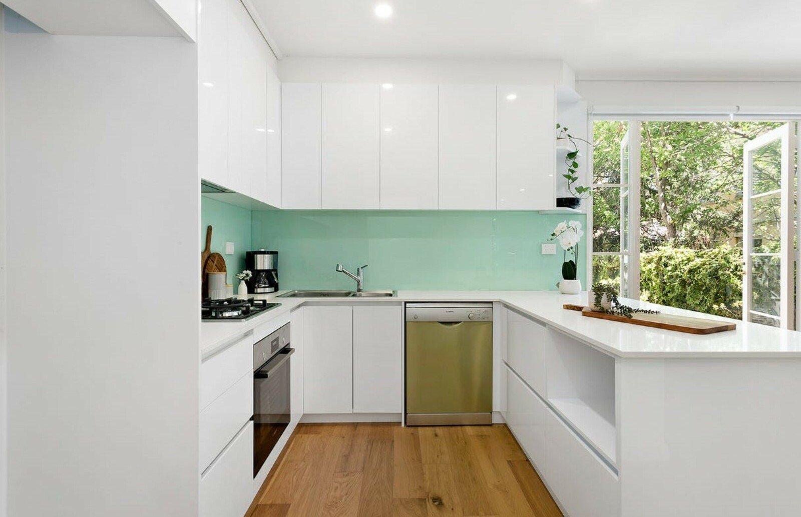 16 Cromwell Place, South Yarra, 3141