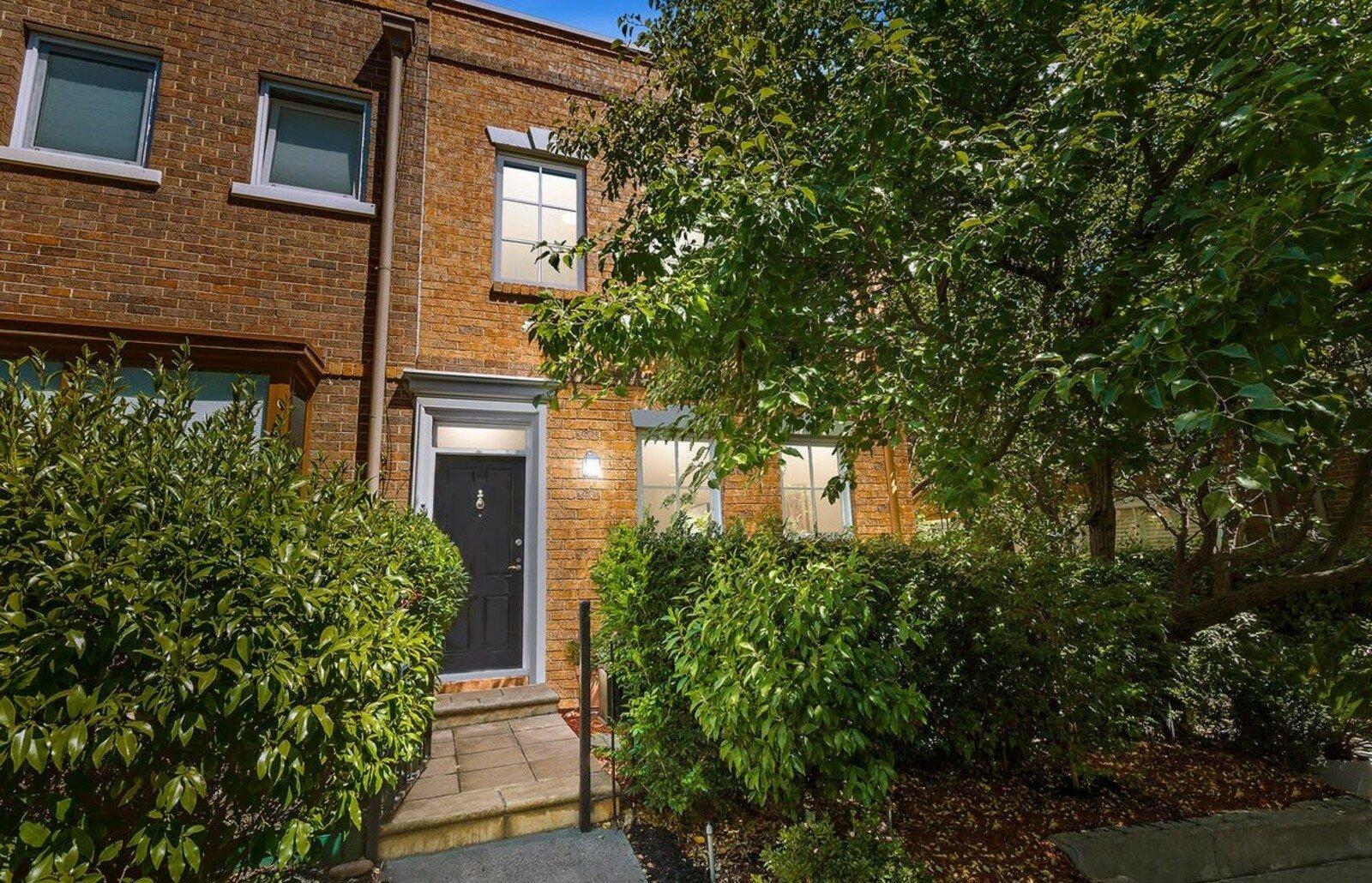 16 Cromwell Place, South Yarra, 3141