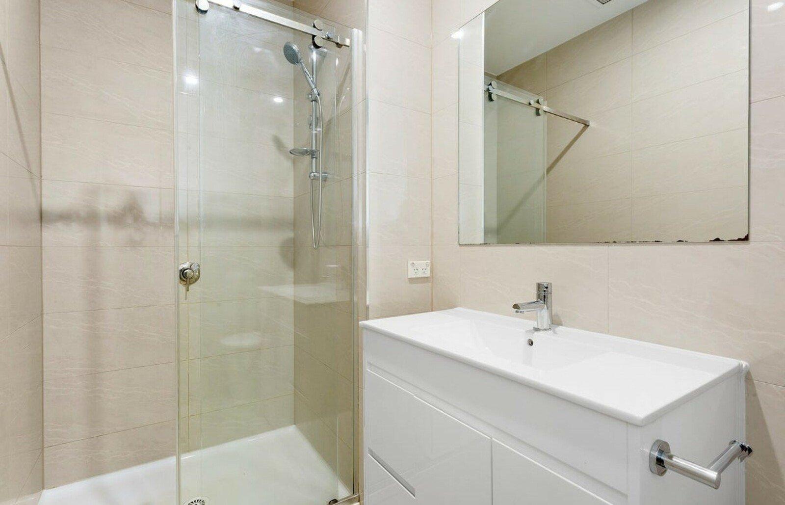16 Cromwell Place, South Yarra, 3141