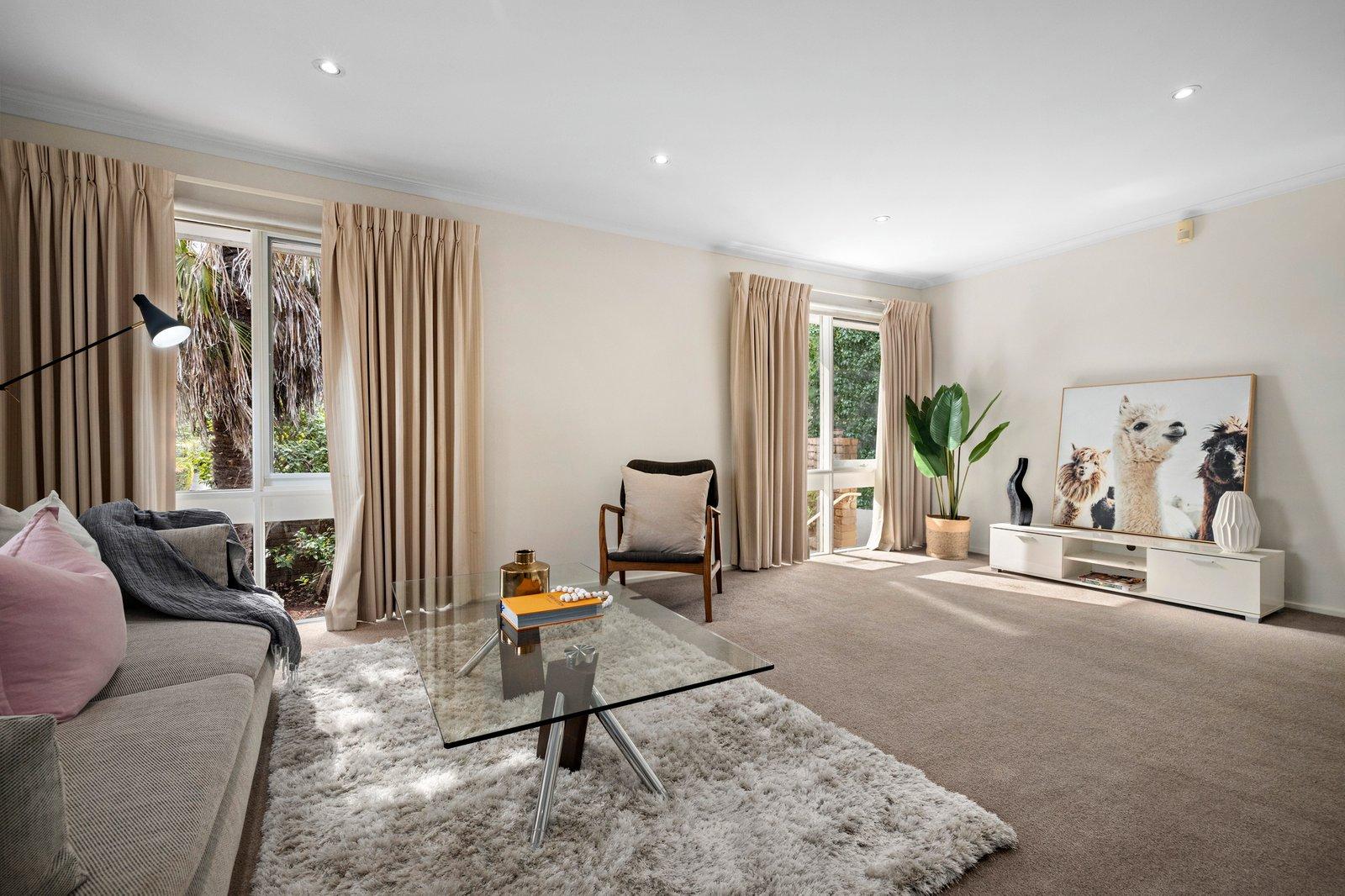 1/6 Suffolk Road, Surrey Hills, 3127