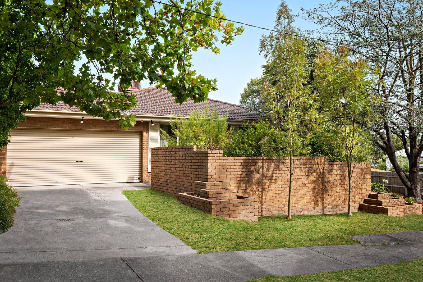 1/6 Suffolk Road, Surrey Hills, 3127