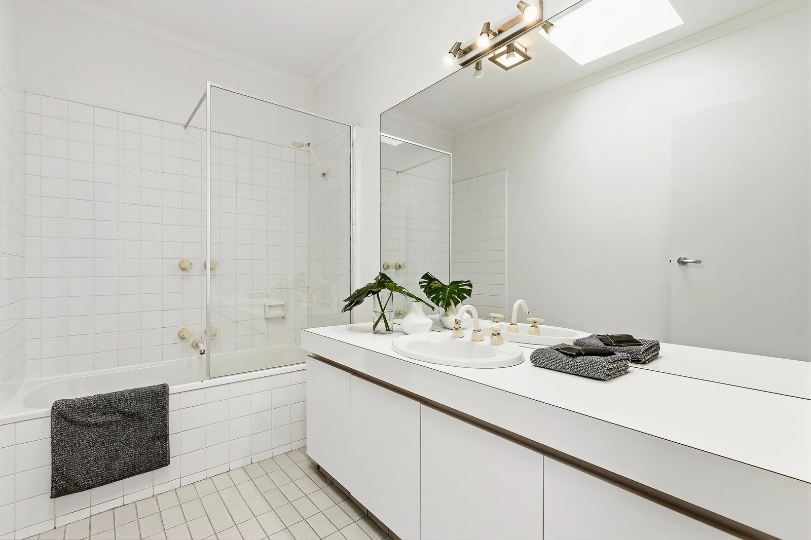 16/2 Shipley Street, South Yarra, 3141