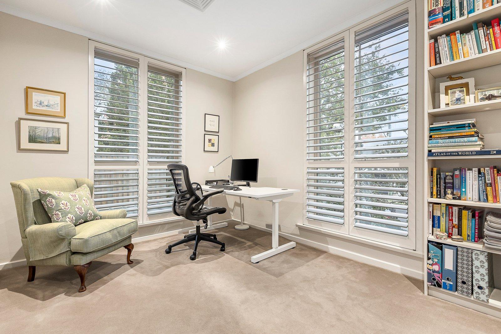 1/64 Irving Road, Toorak, 3142