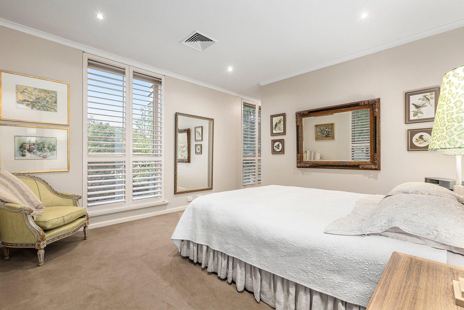 1/64 Irving Road, Toorak, 3142