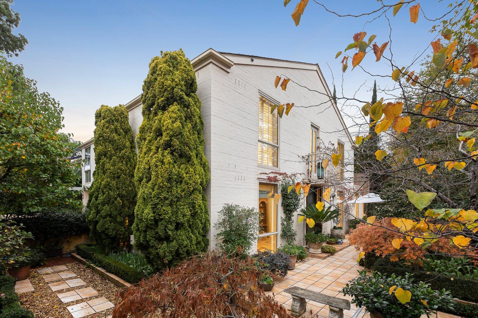 1/64 Irving Road, Toorak, 3142