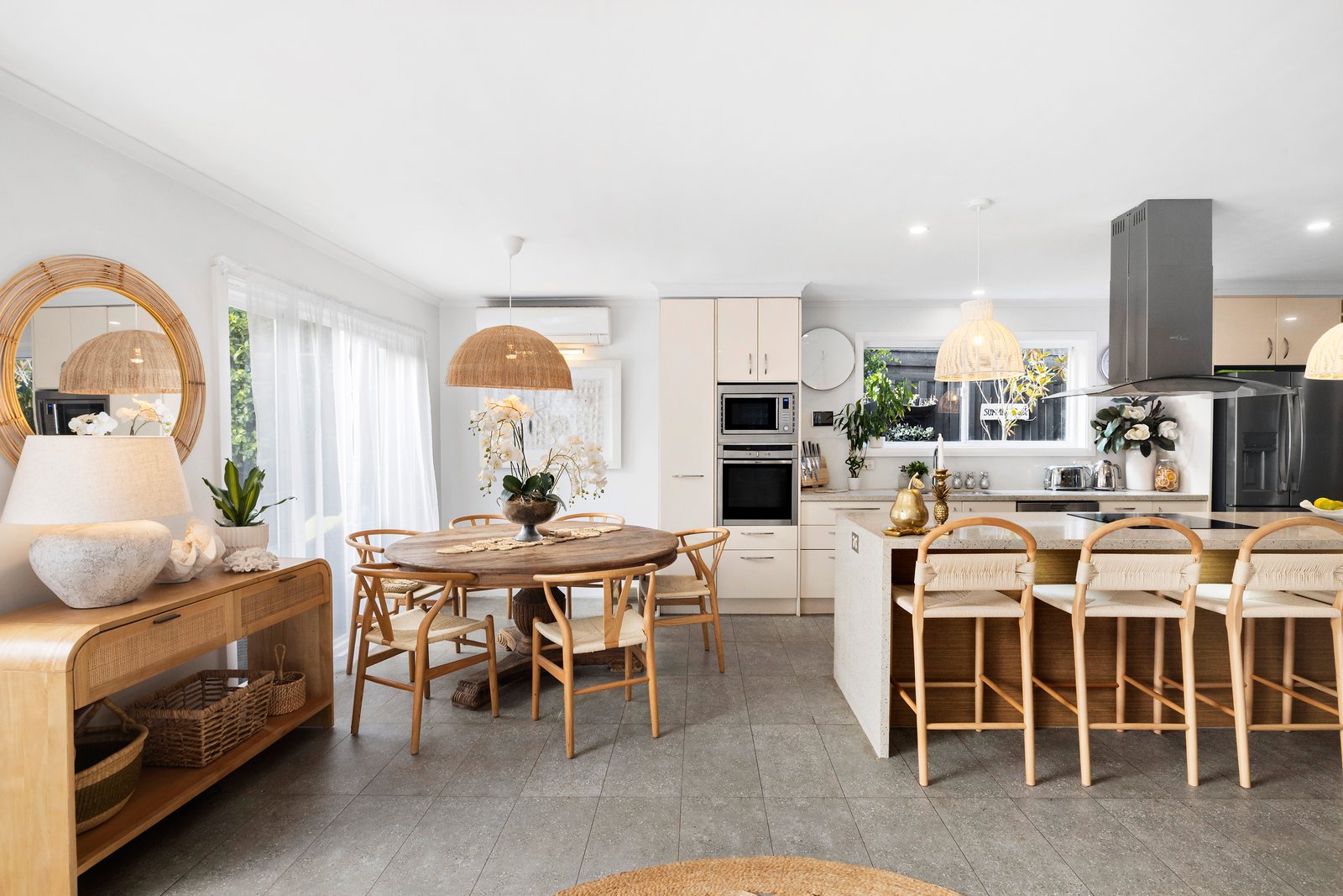 1/669 Esplanade, Mornington, 3931