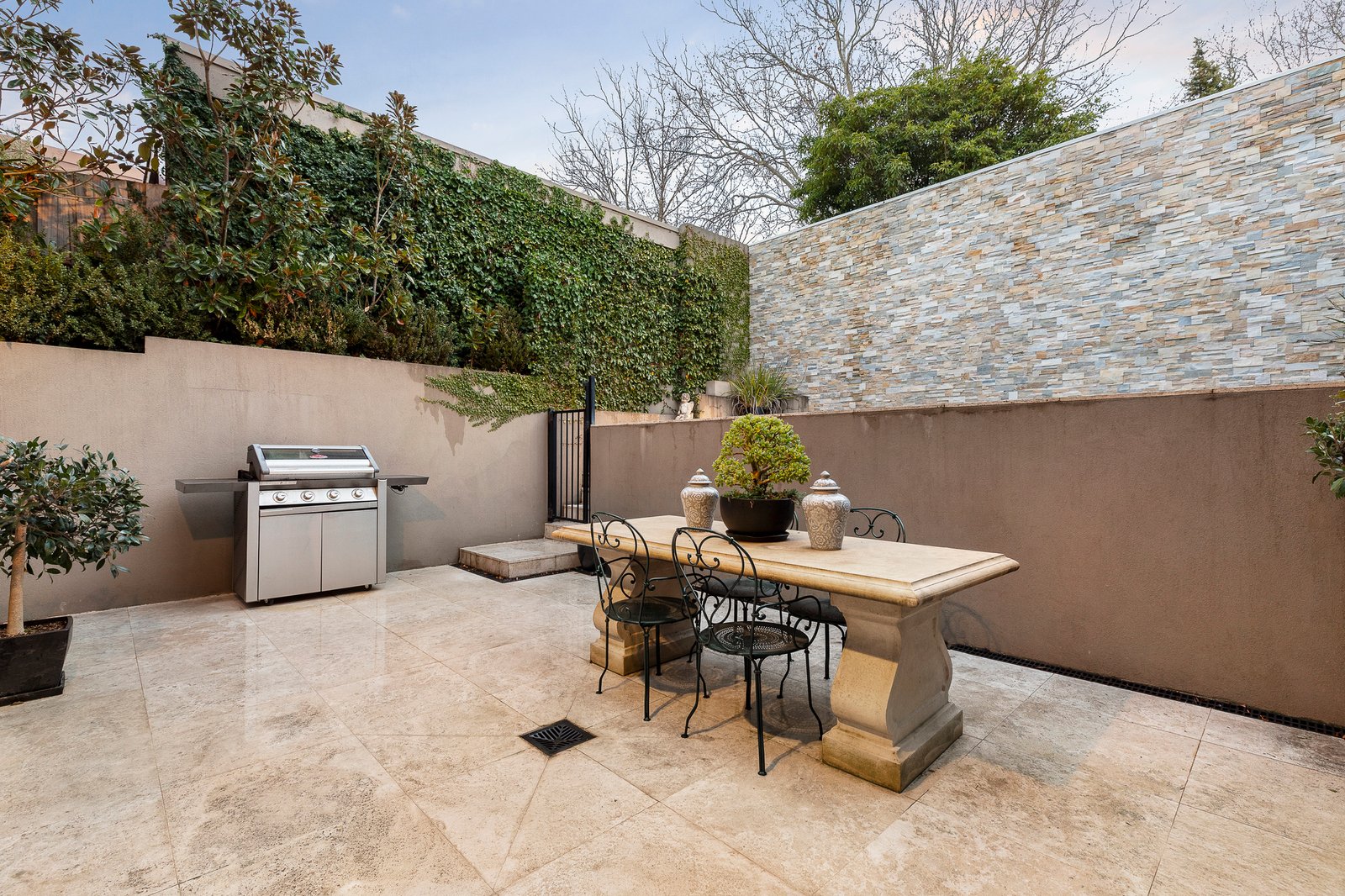 16A Milton Parade, Malvern, 3144