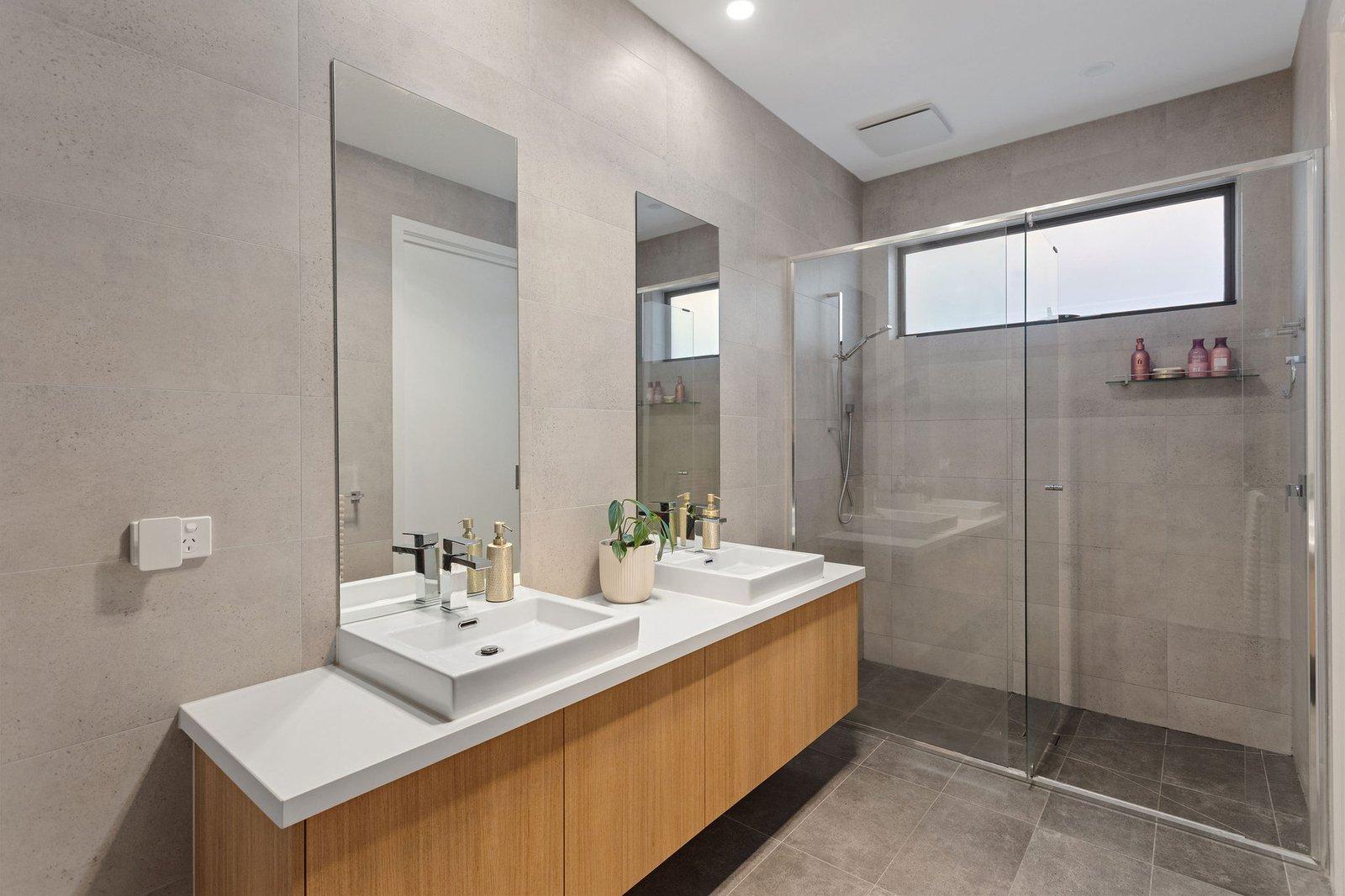 17 Carnoustie Grove, Mornington, 3931