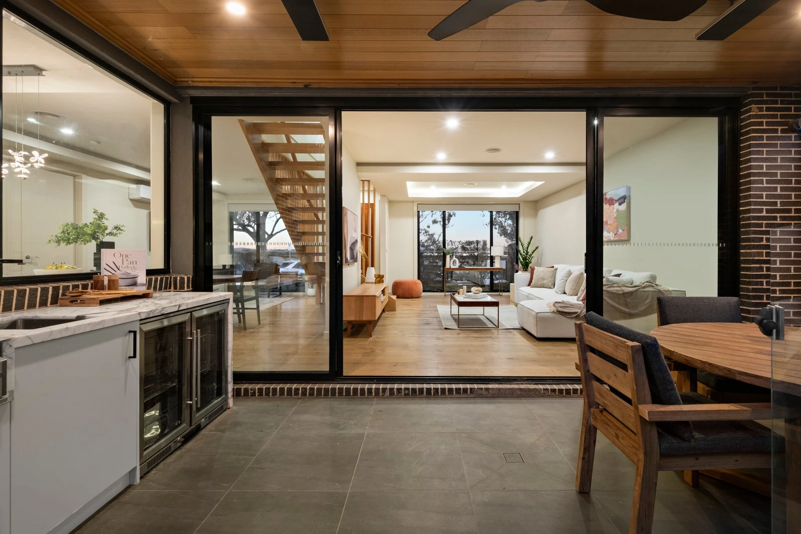 17 Leonis Avenue, Balwyn North, 3104