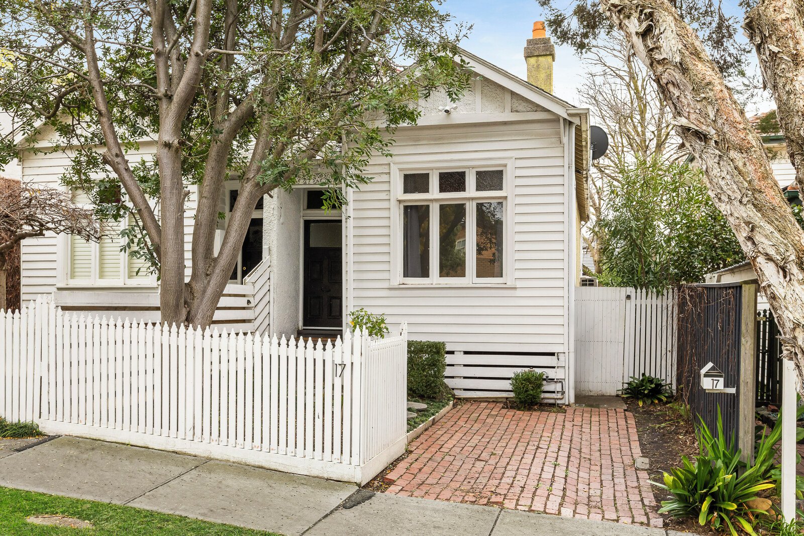 17 Leopold Street, Glen Iris, 3146