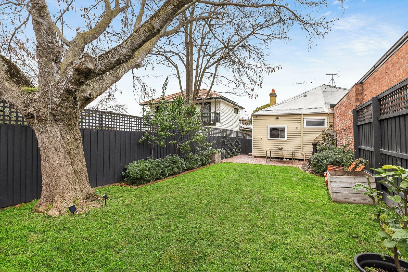 17 Leopold Street, Glen Iris, 3146