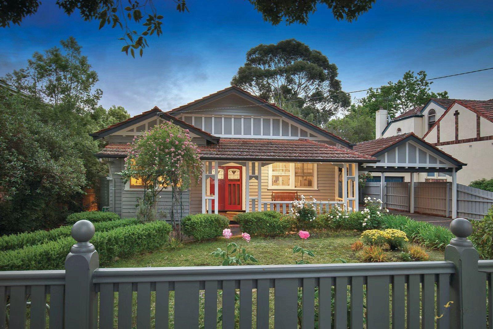 18 Compton Street, Canterbury, Vic