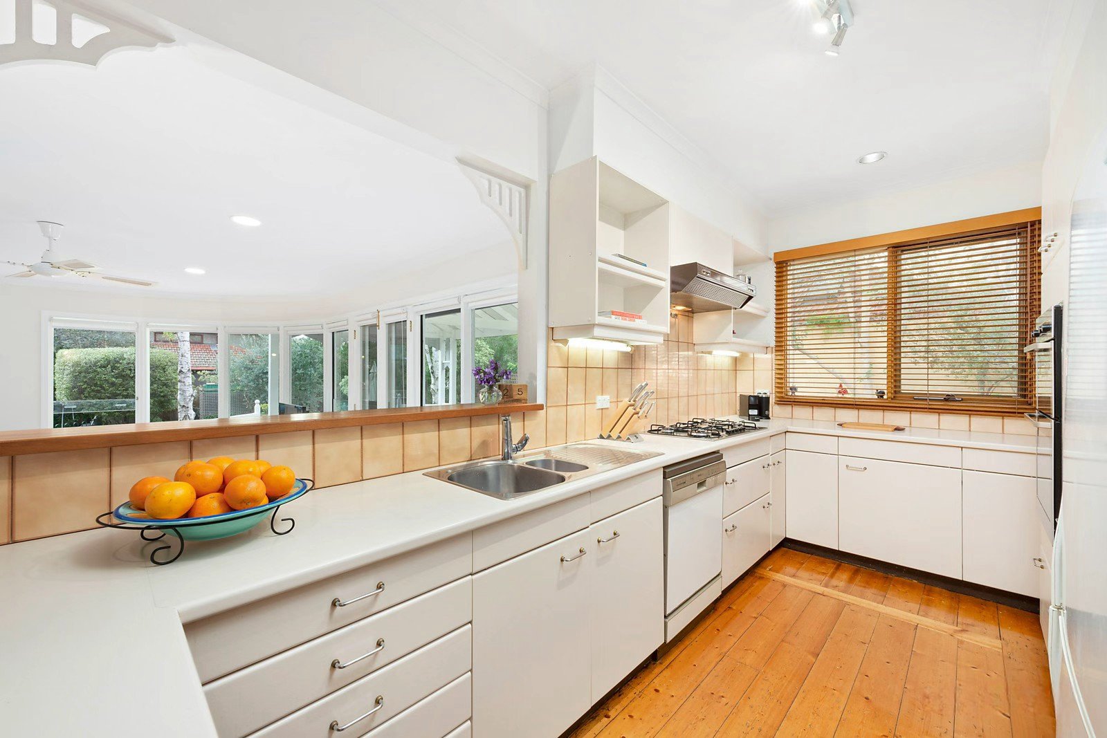 18 Compton Street, Canterbury, Vic
