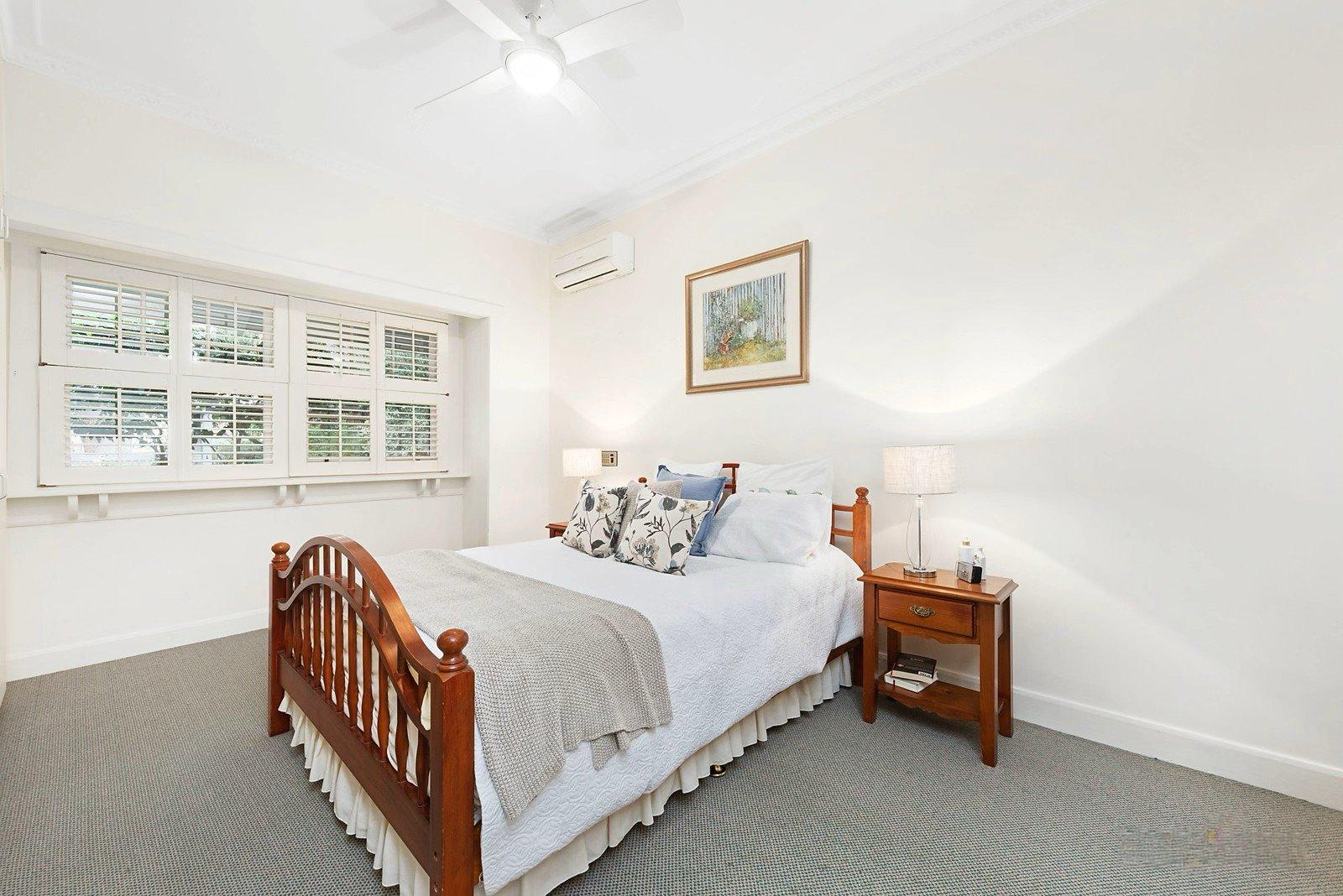 18 Compton Street, Canterbury, Vic