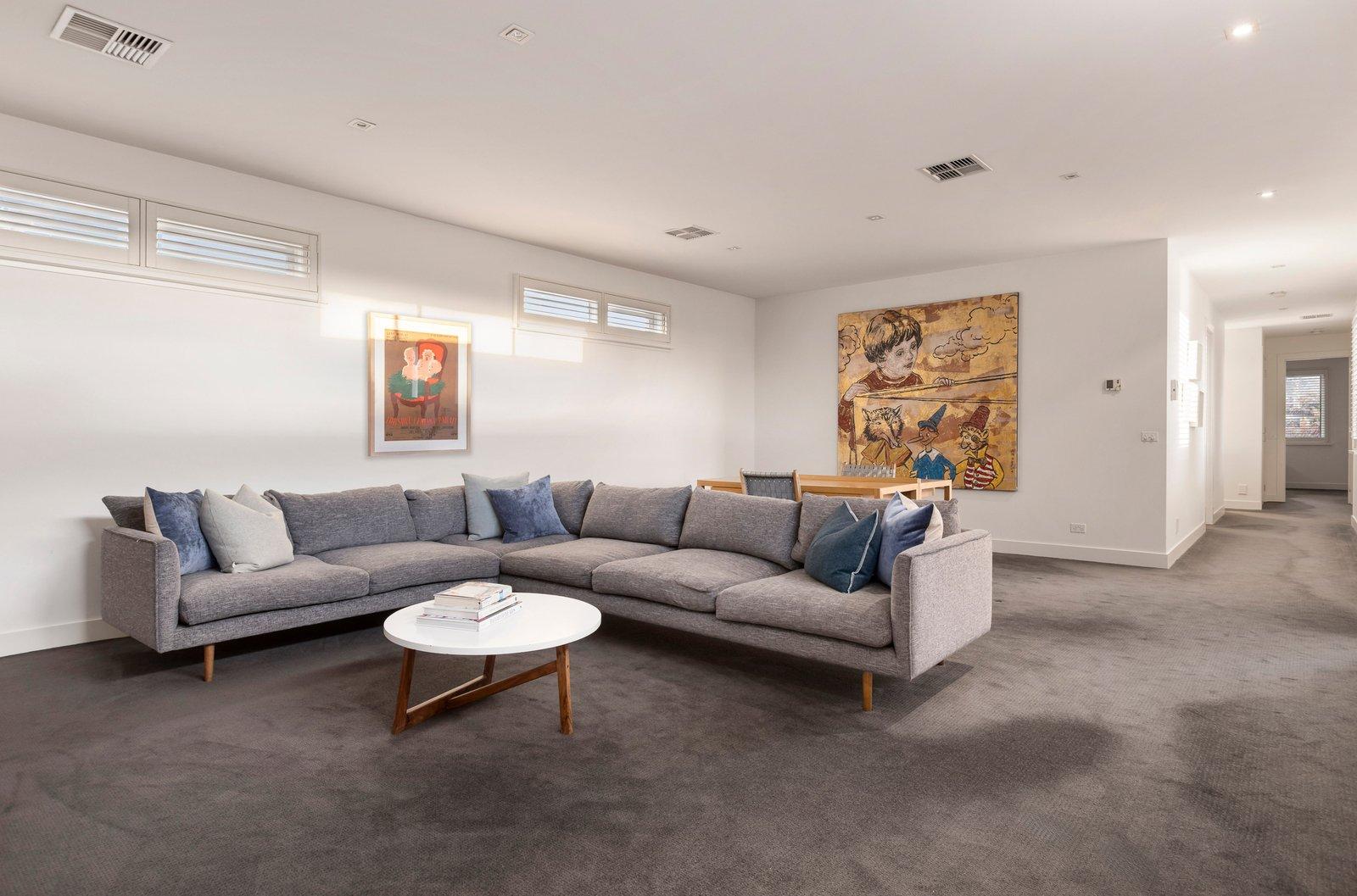 18 Netherlee Street, Glen Iris, 3146