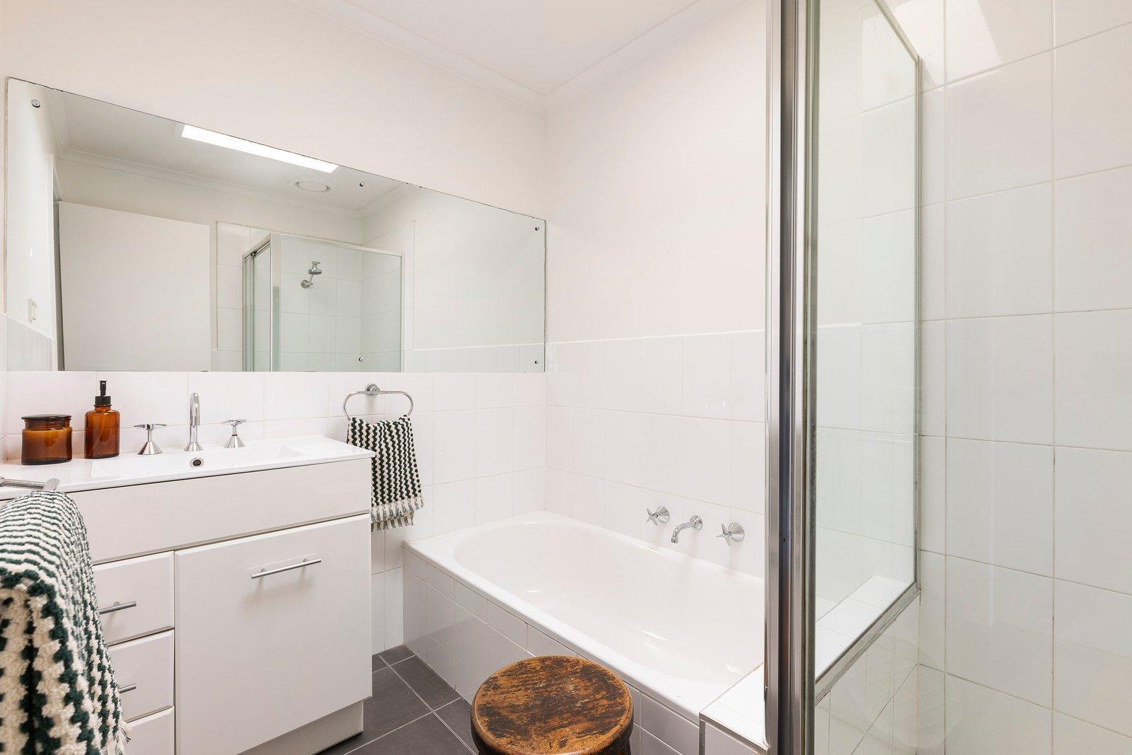 1/8 Norfolk Road, Surrey Hills, 3127