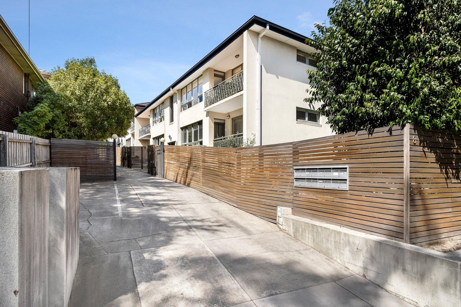 1/8 Osborne Avenue, Glen Iris, 3146