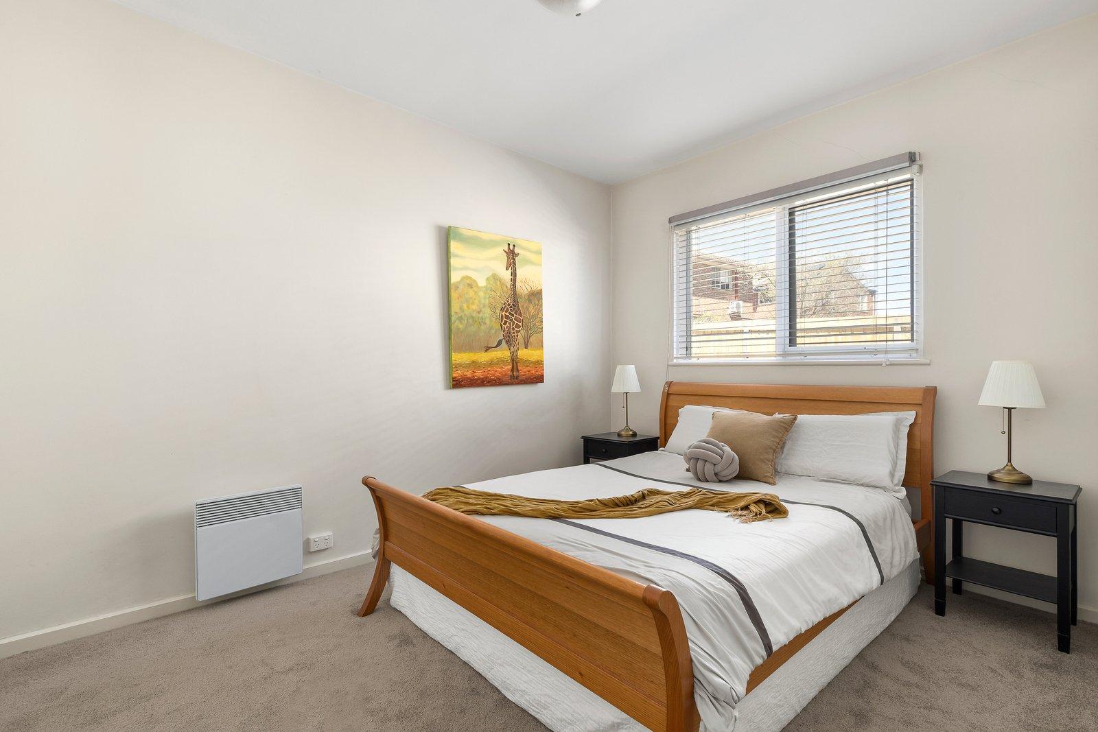 1/8 Osborne Avenue, Glen Iris, 3146