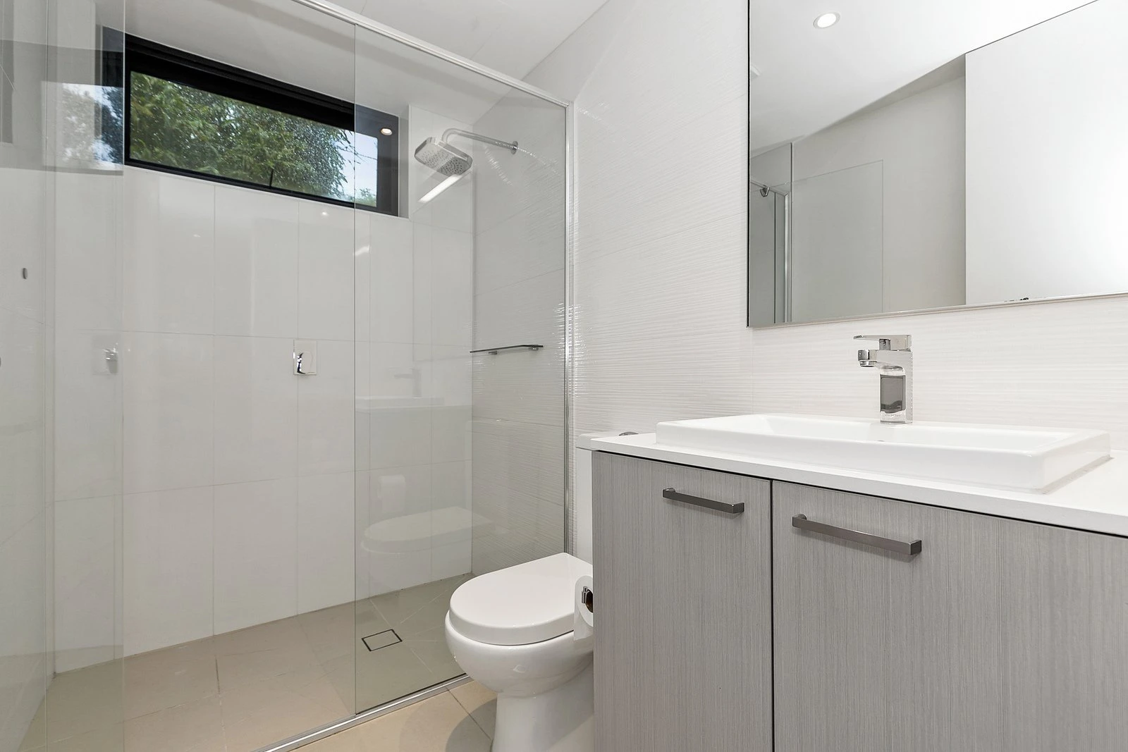 18/872-874 Doncaster Road, Doncaster East, 3109