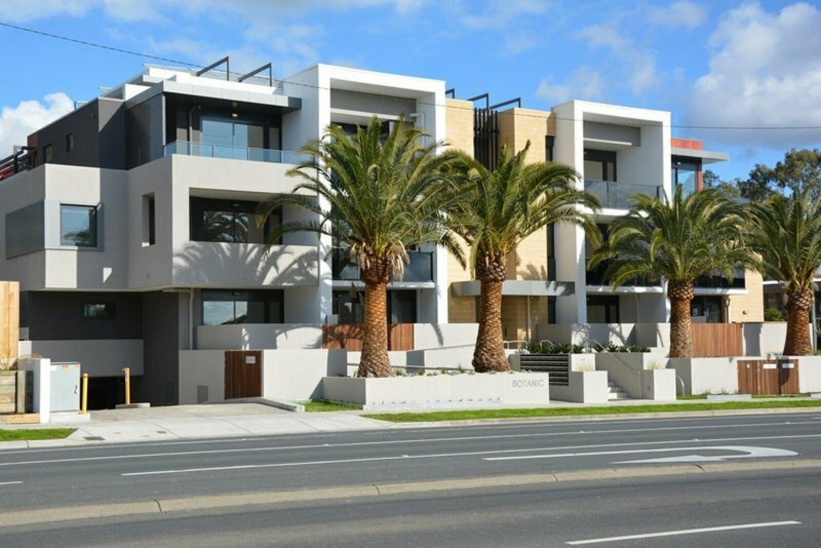 18/872-874 Doncaster Road, Doncaster East, 3109