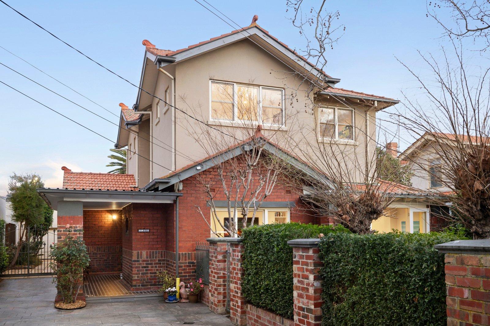 19 Burns Street, Elwood, 3184
