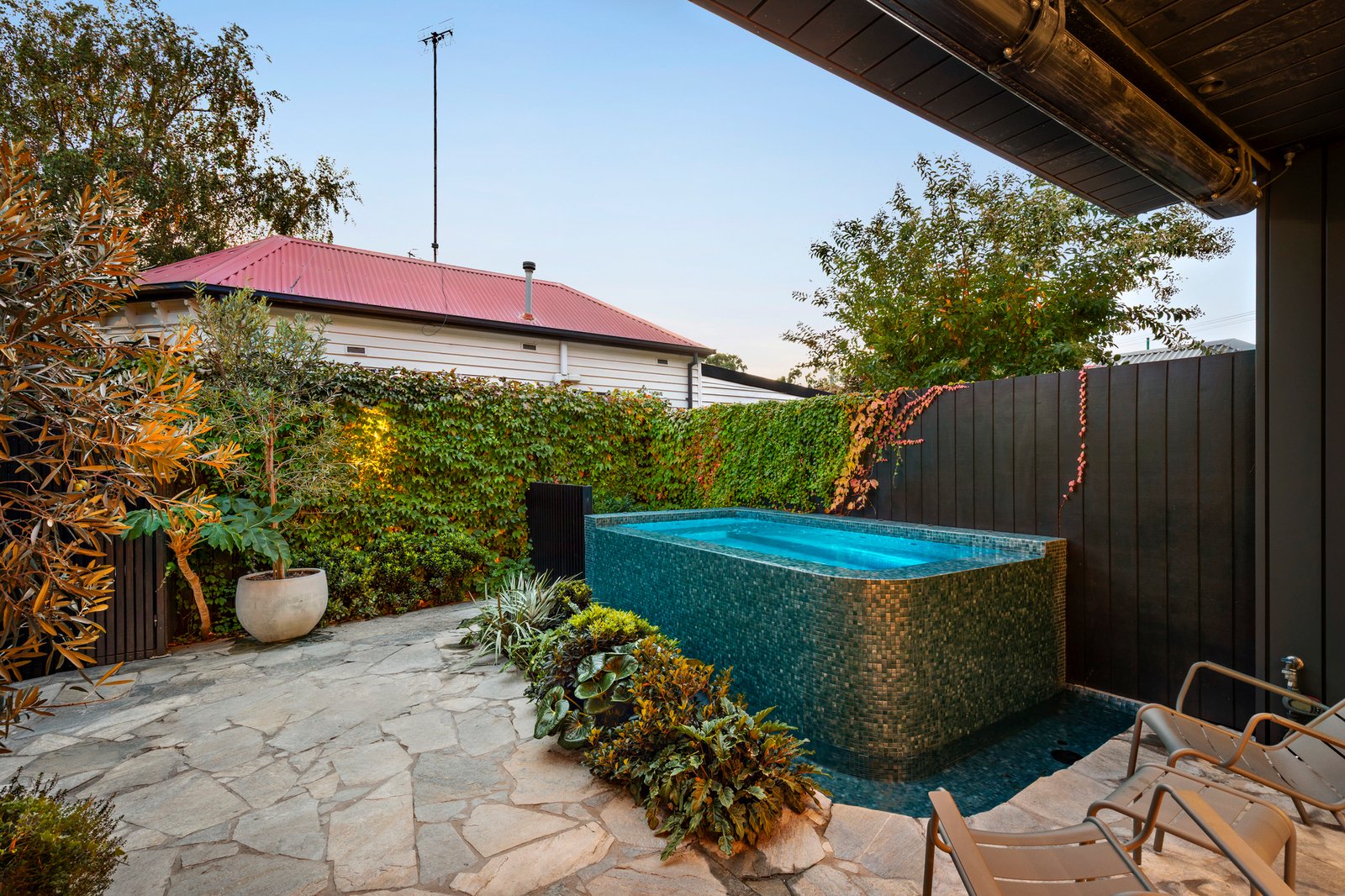 19 Chatsworth Road, Prahran, 3181