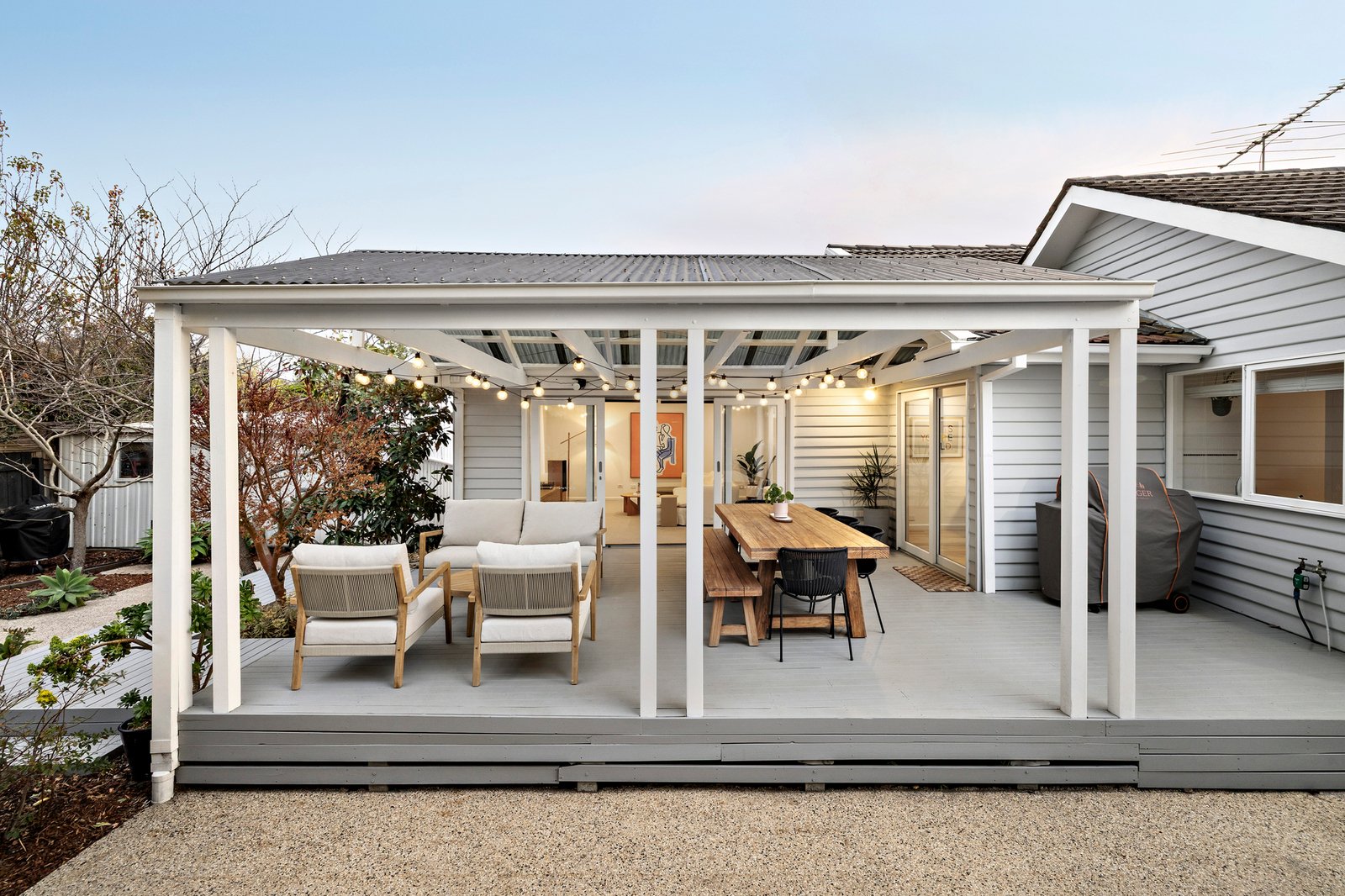 19 Stradbroke Avenue, Frankston South, 3199