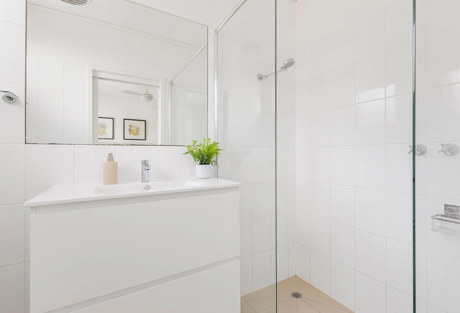 1/910 Burke Road, Deepdene, 3103