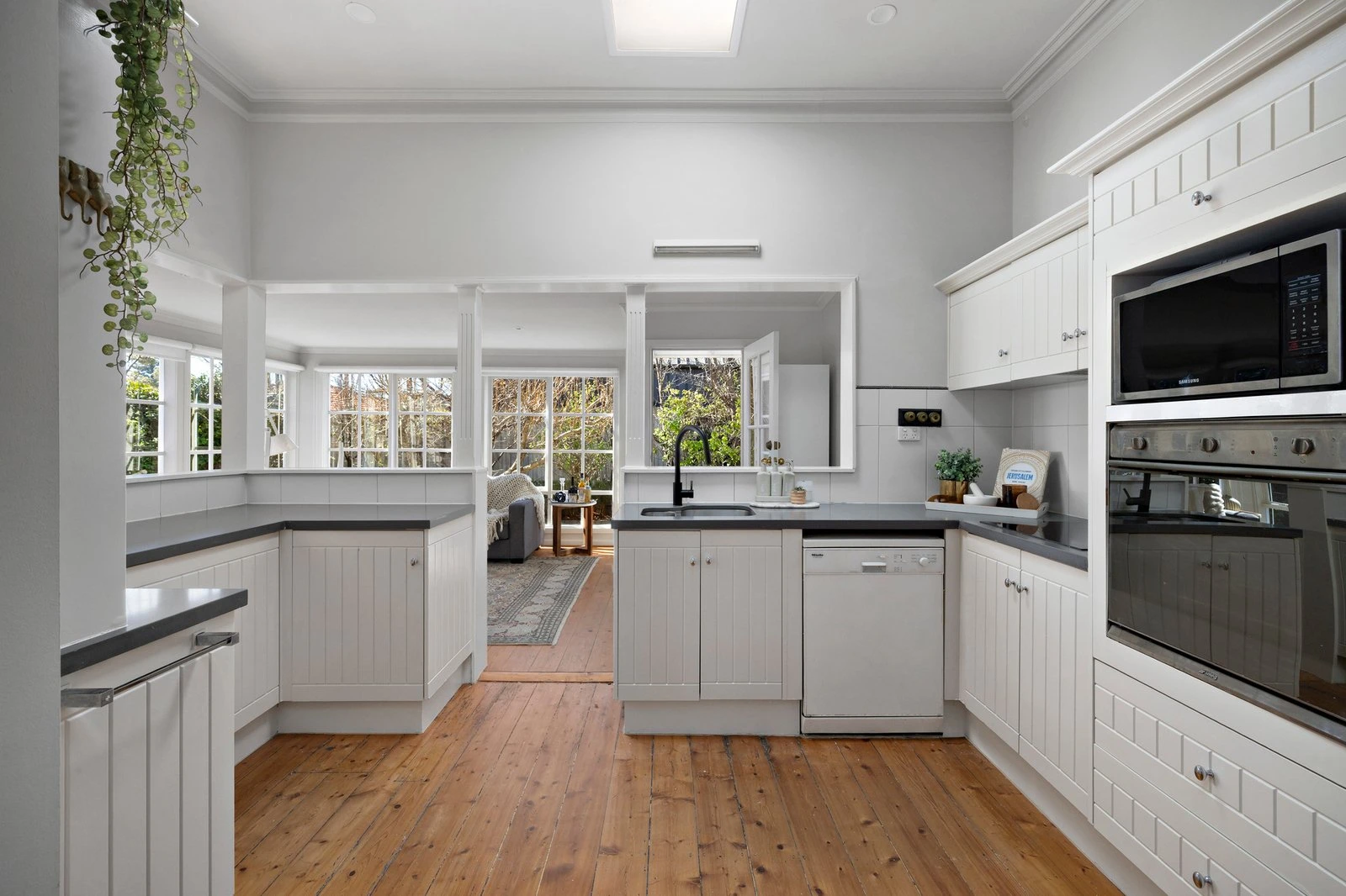 1A Beatty Parade, Mornington, 3931