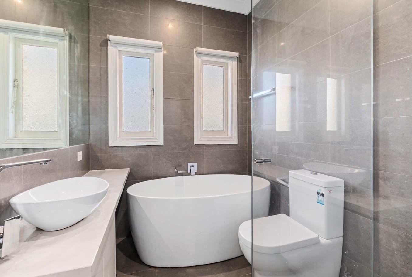 2 Mountfield Avenue, Malvern East, 3145