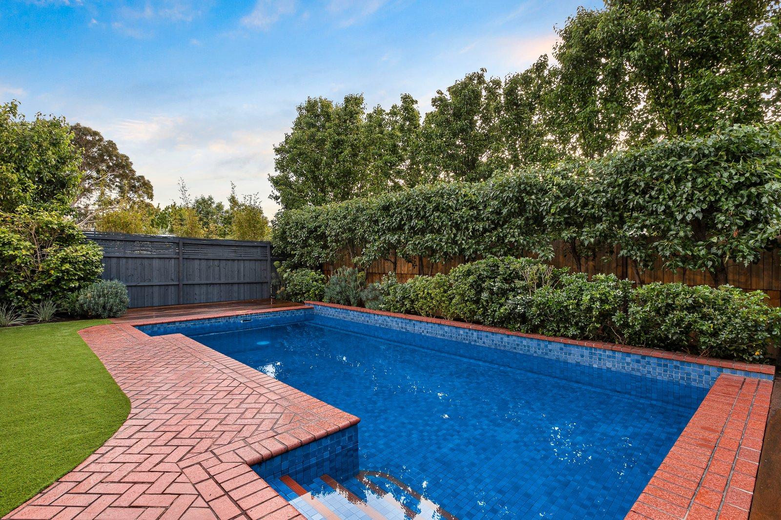 2 Allison Avenue, Glen Iris, 3146