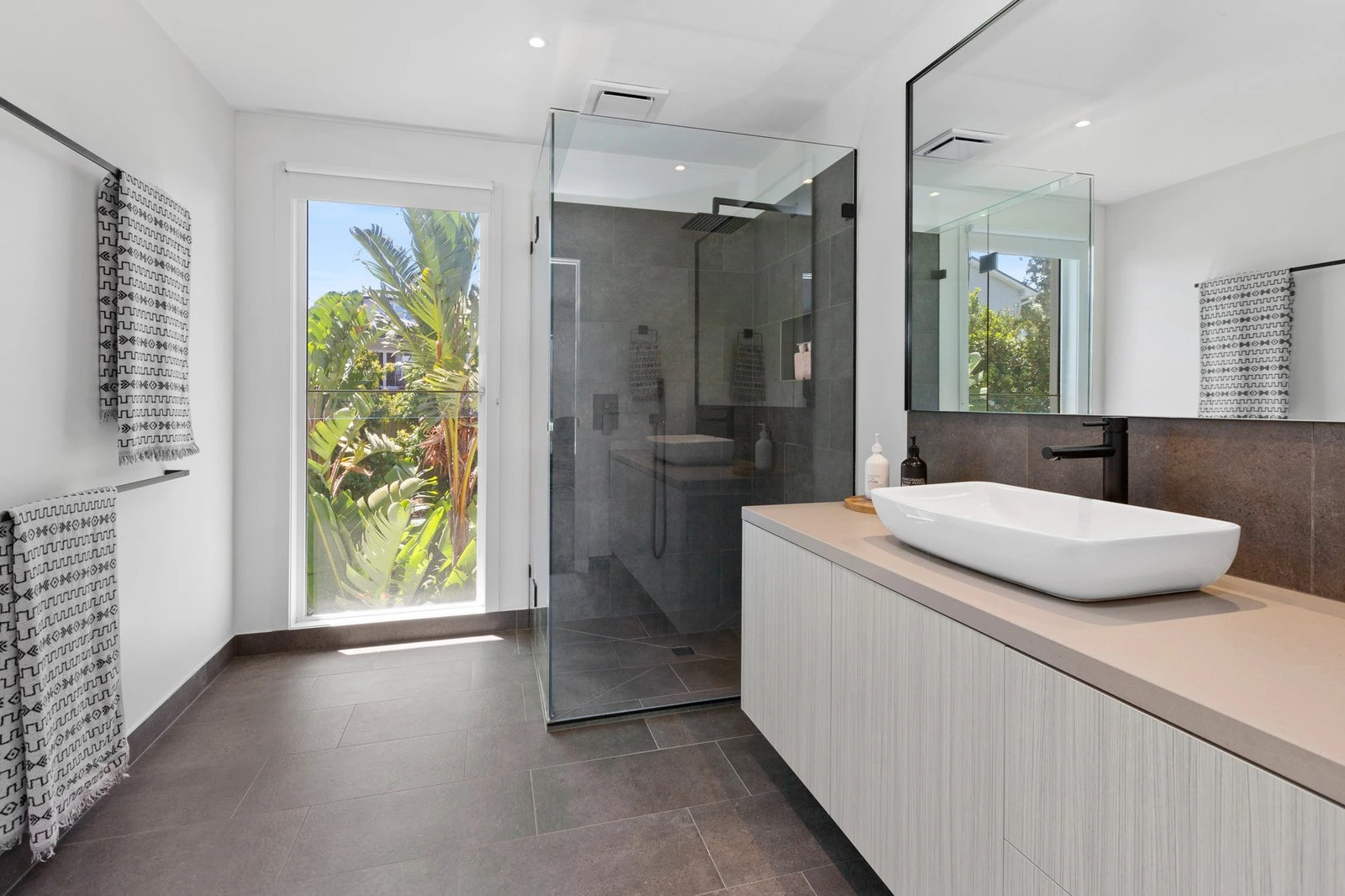 2 Harrison Court, Mornington, 3931
