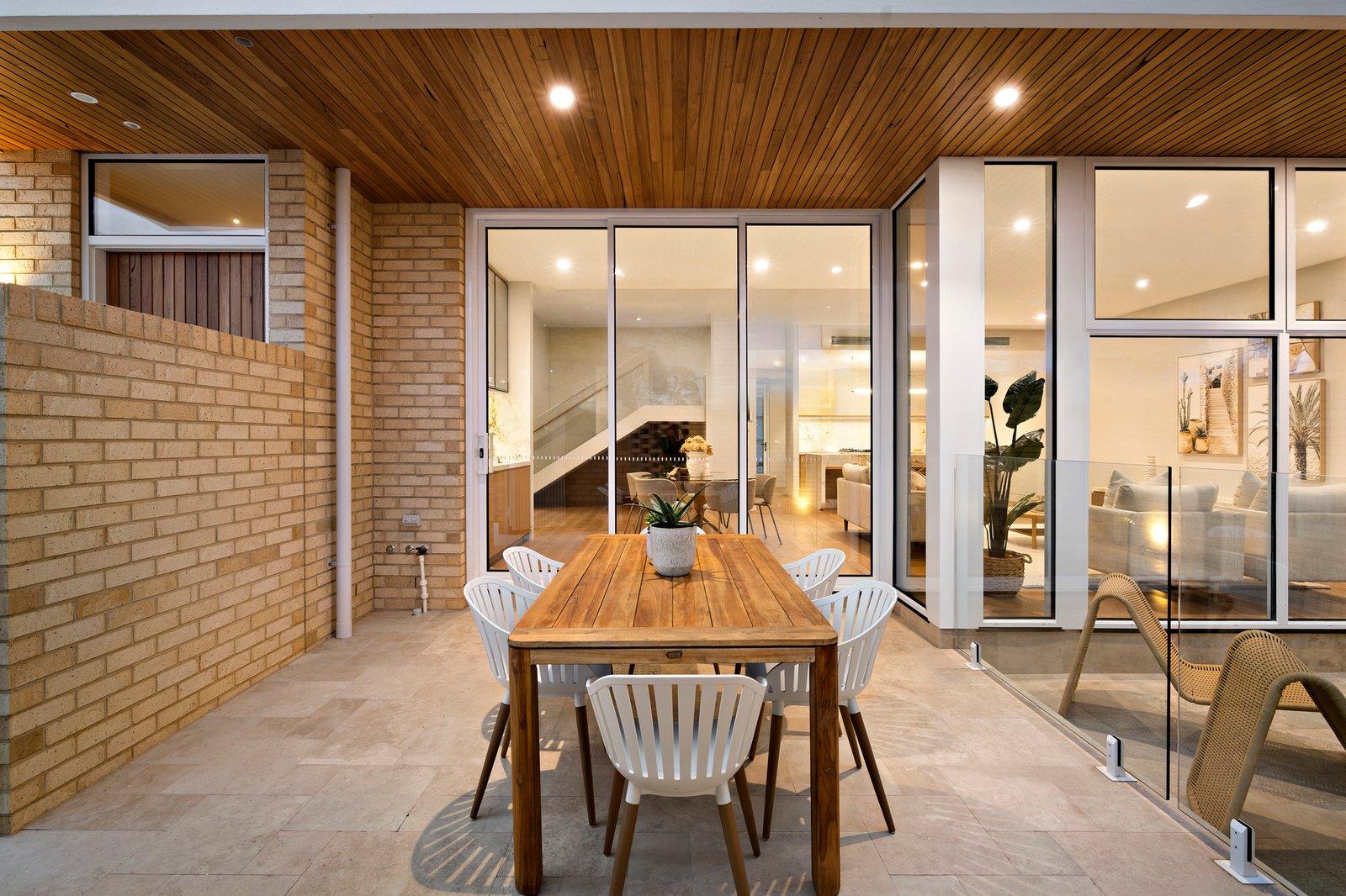 2 Hoylake Grove, Mornington, 3931