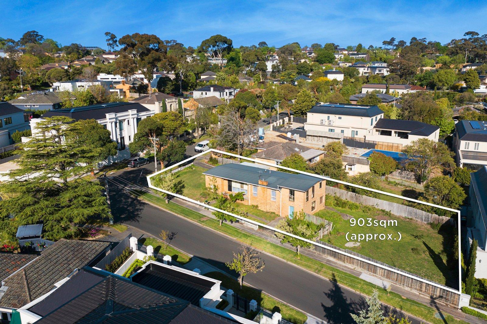 2 June Avenue, Balwyn North, 3104