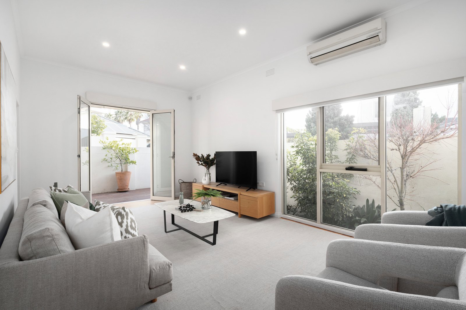 2 Little Swallow Street, Port Melbourne, 3207