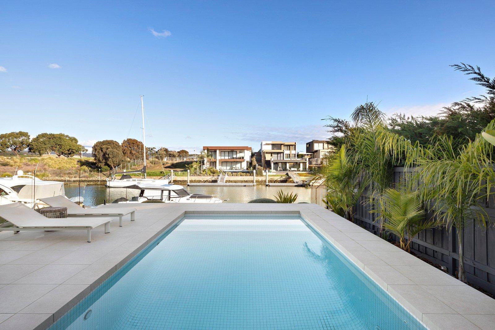 2 Sovereign Point, Safety Beach, 3936