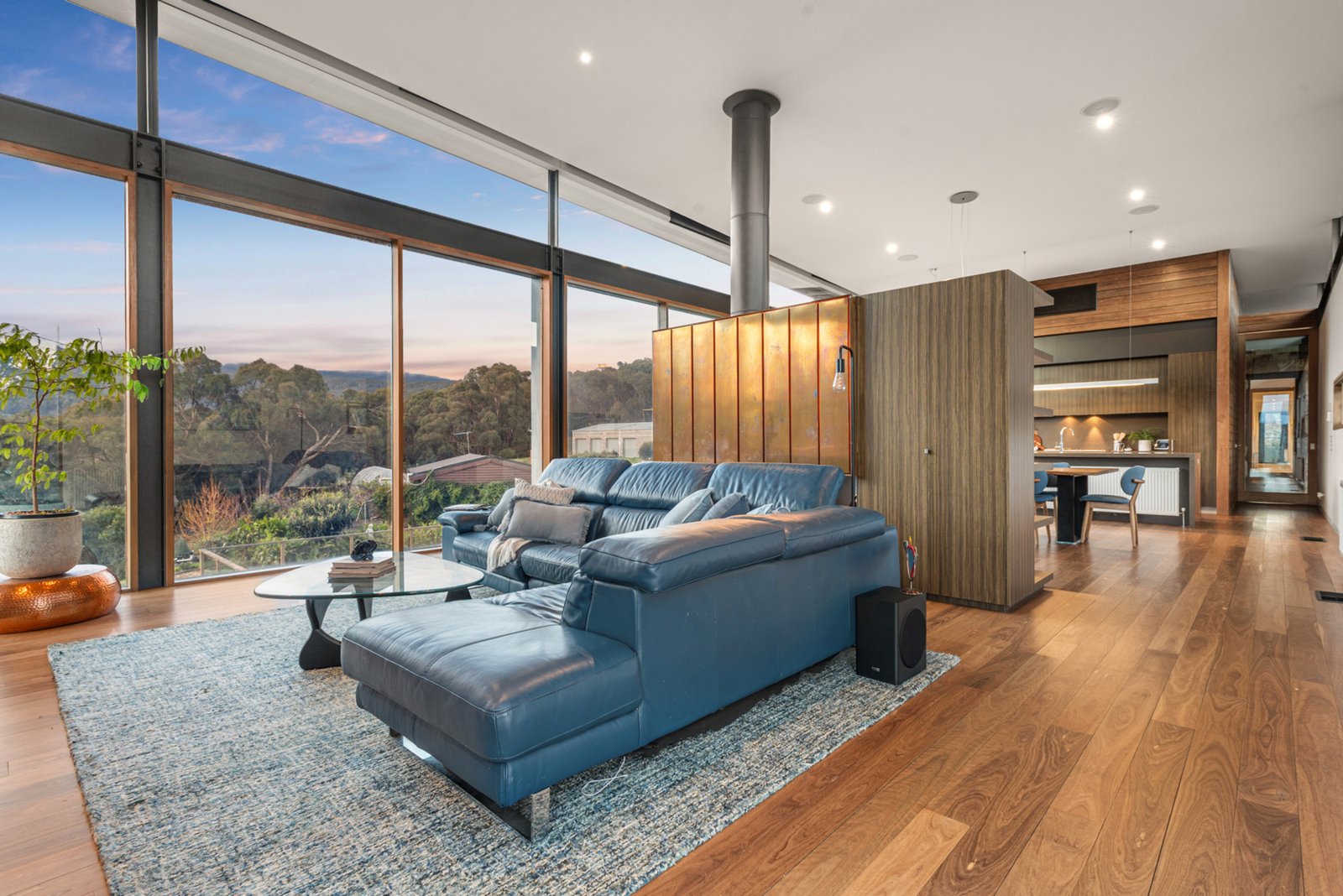 2 Tucketts Road, Mount Macedon, 3441