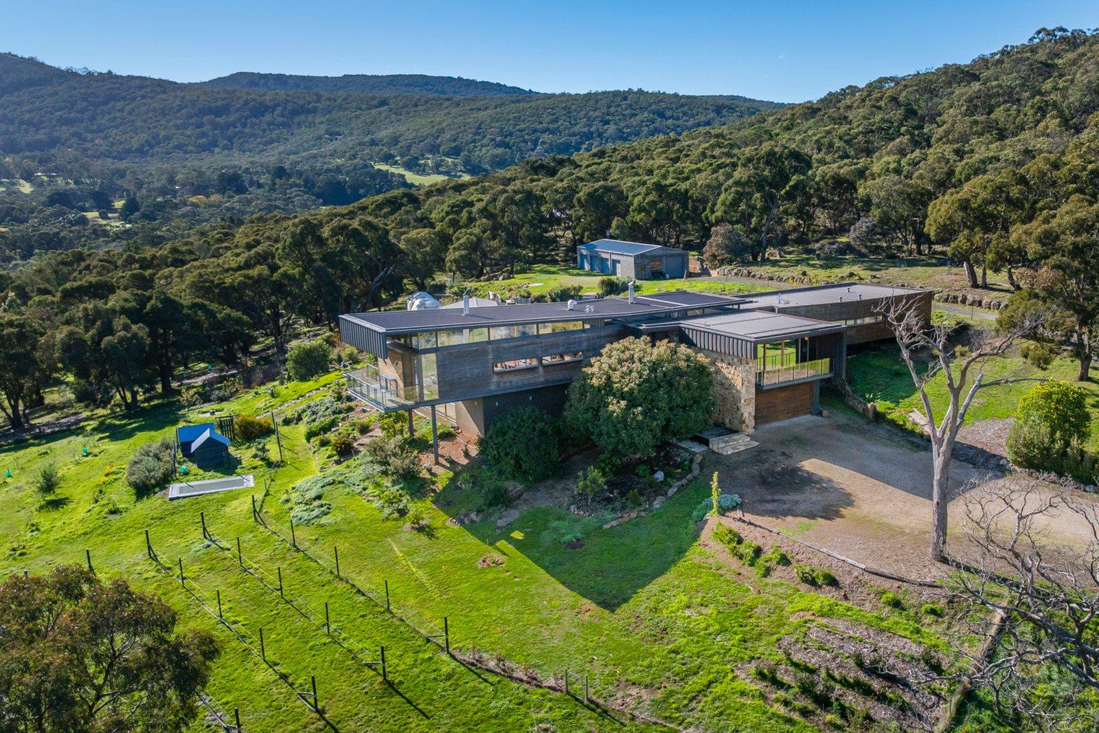 2 Tucketts Road, Mount Macedon, 3441