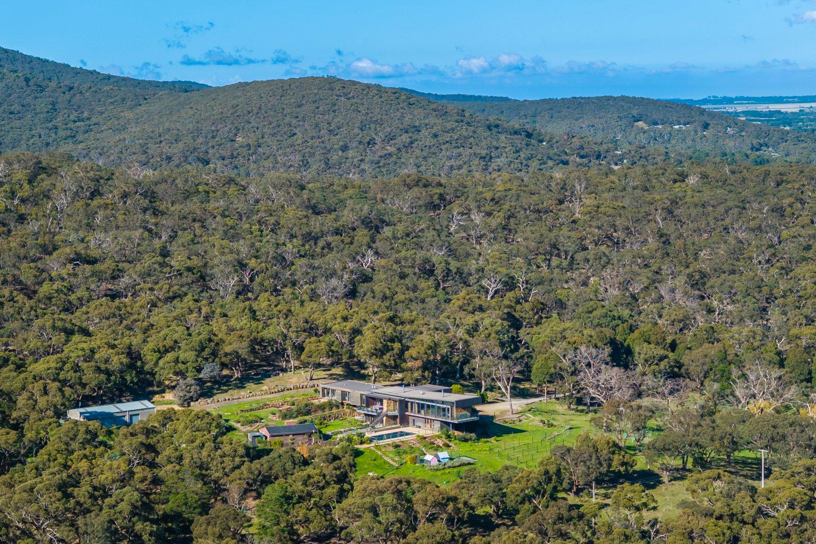 2 Tucketts Road, Mount Macedon, 3441
