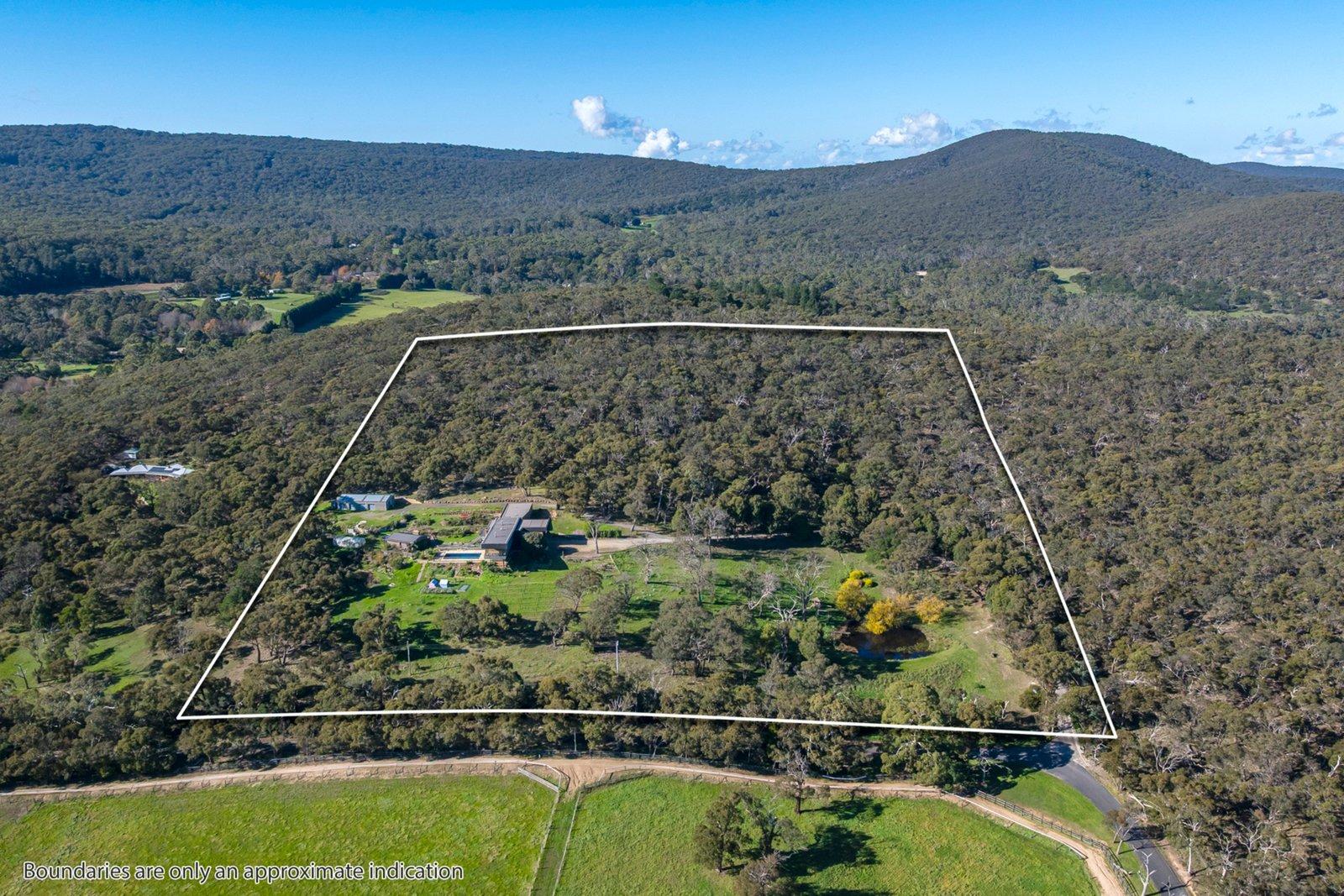 2 Tucketts Road, Mount Macedon, 3441