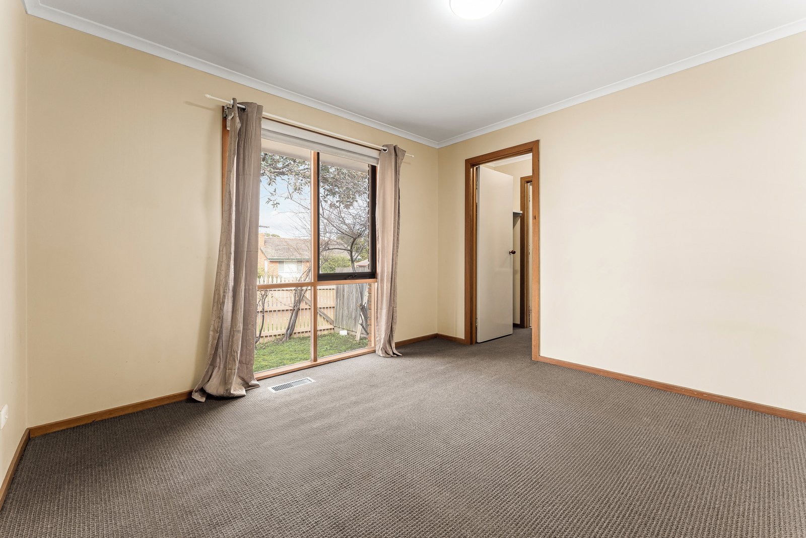 2 Terry Street, Heidelberg Heights, 3081
