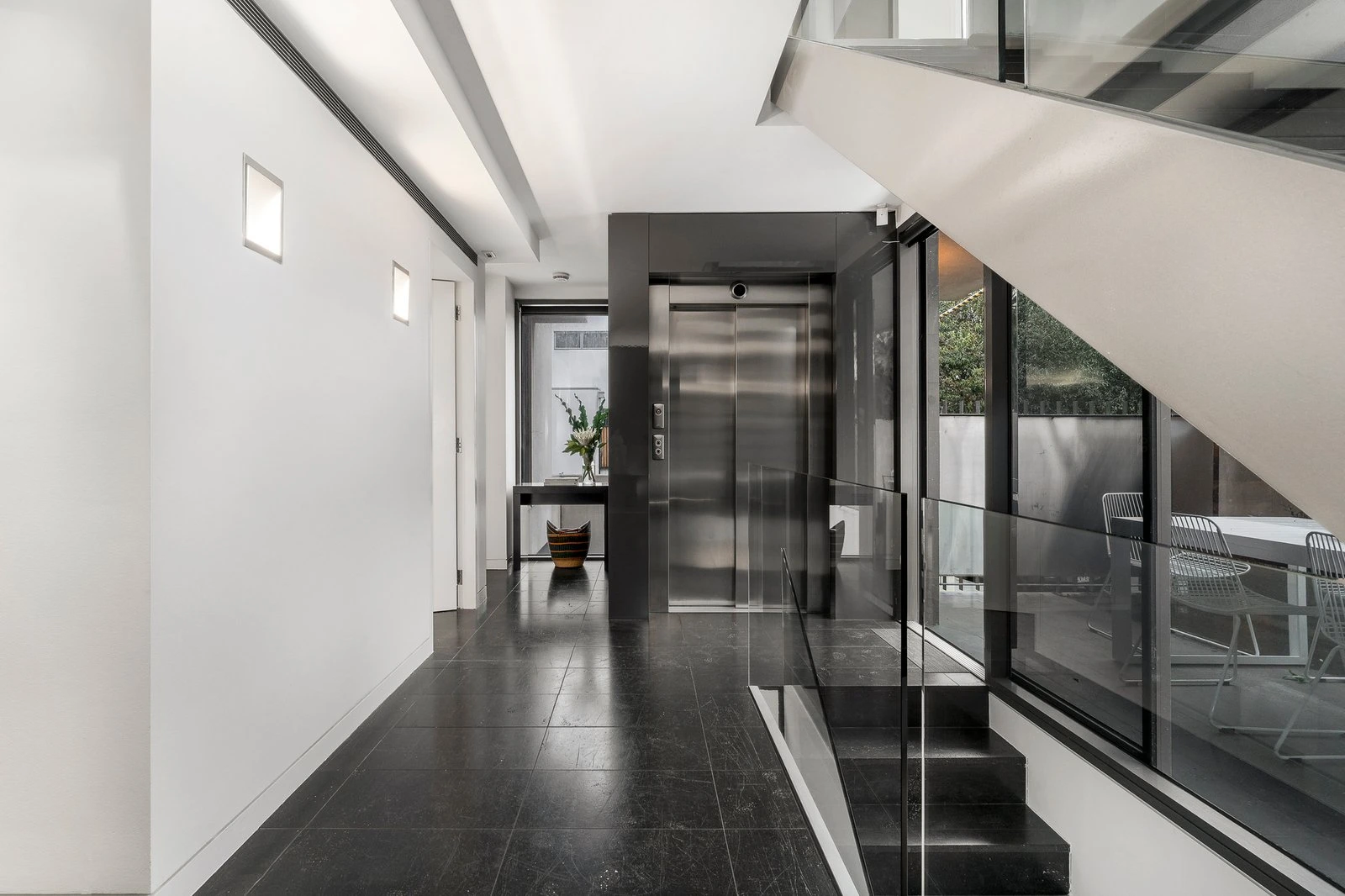 2 Victoria Terrace, South Yarra, 3141