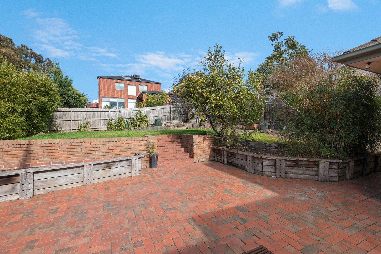20 Carrington Street, Balwyn North, 3104