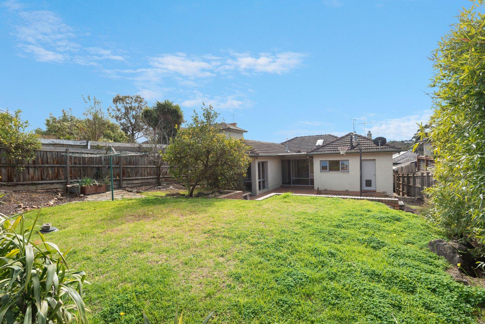 20 Carrington Street, Balwyn North, 3104